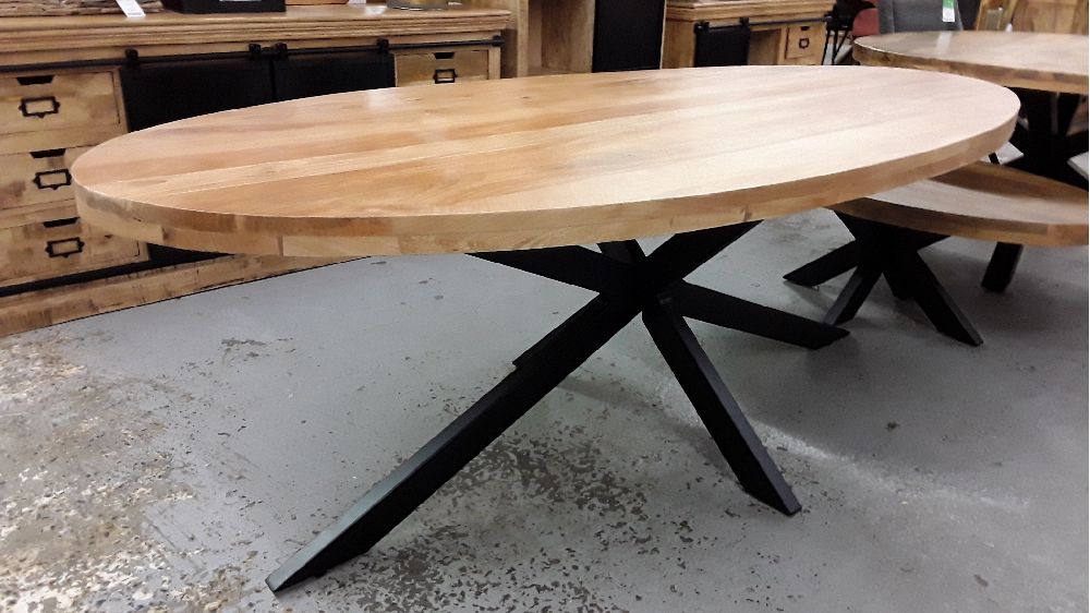 TABLE OVALE 240 MANGUIER MASSIF ET PIED CENTAL METAL 