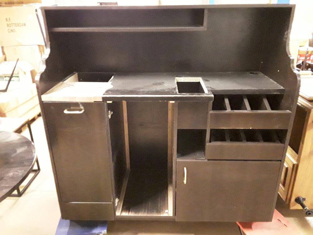 DESSERTE RESTAURANT DS L ETAT 