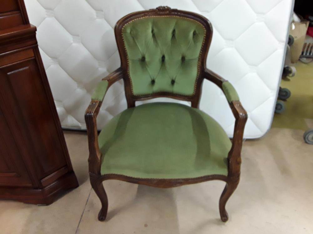 FAUTEUIL CAPITONNÉE 