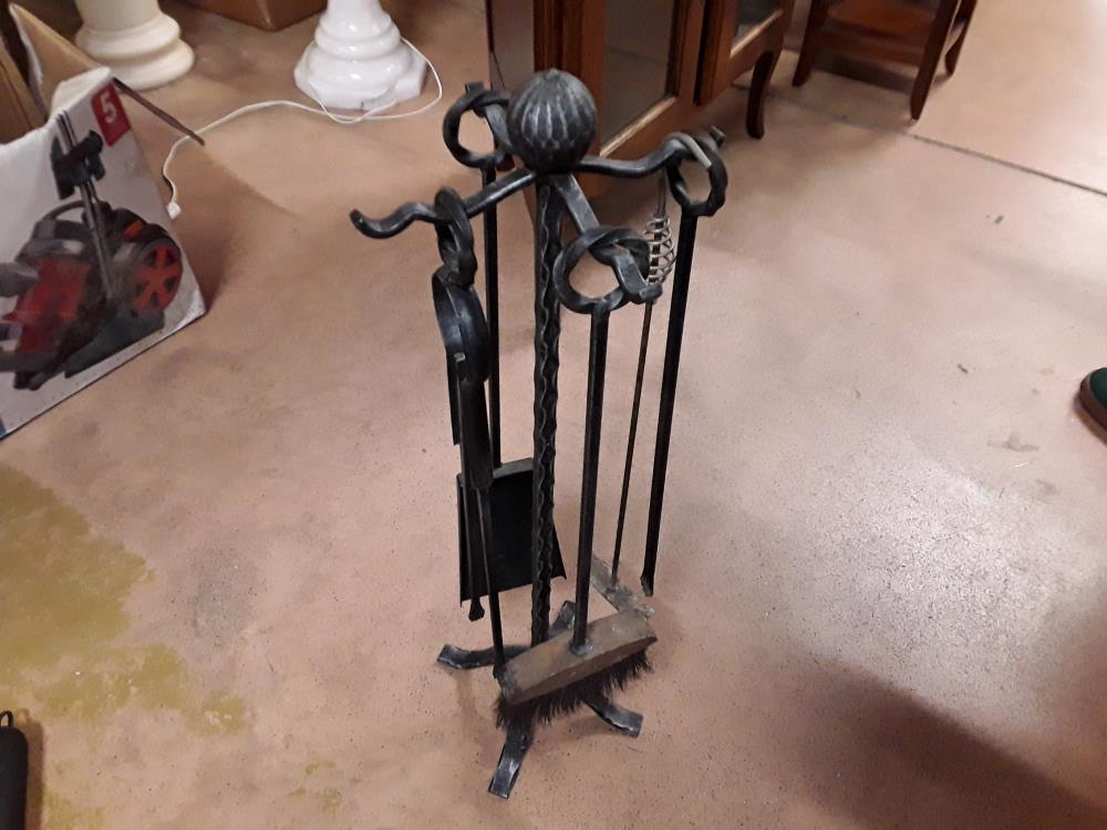 NÉCESSAIRE CHEMINÉE 