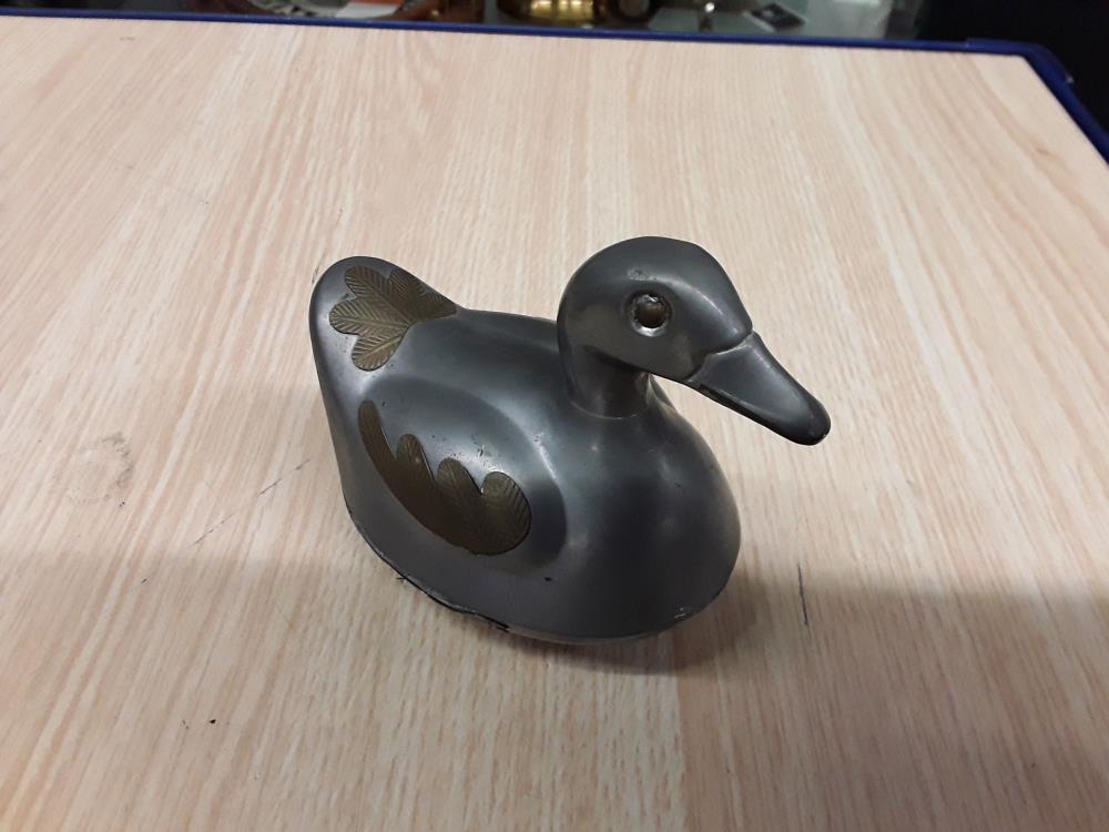 CANARD METAL