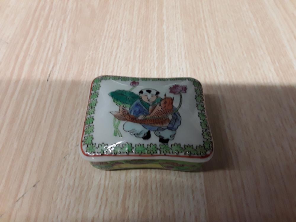 PETITE BOITE STYLE CHINOIS 