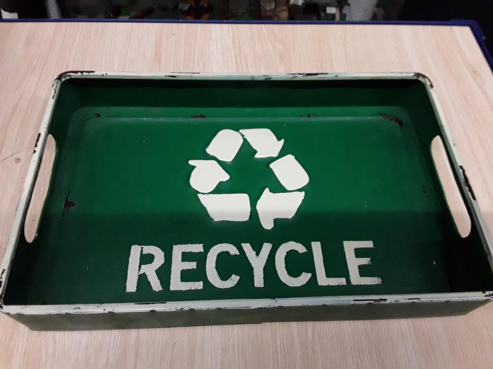 PLATEAU RECYCLE METAL VERT 