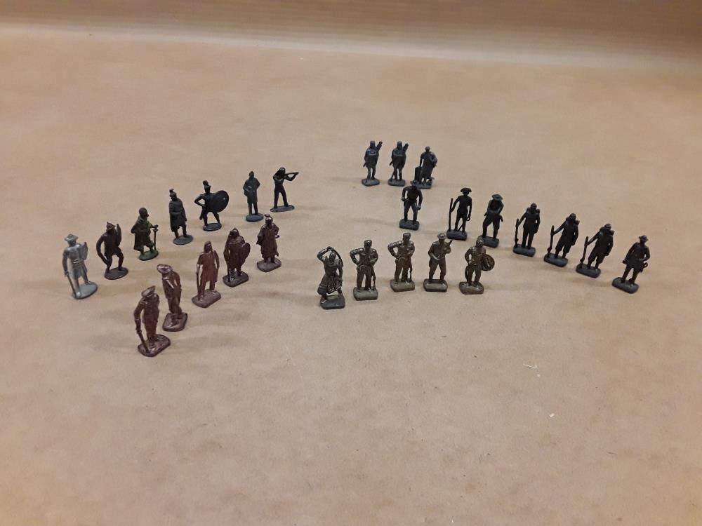 LOT SOLDAT EN MÉTAL 