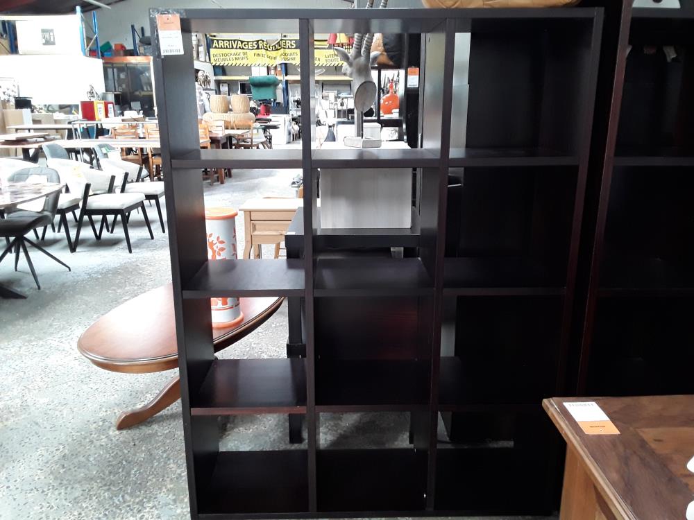 BIBLIOTHÈQUE 12 CASES 