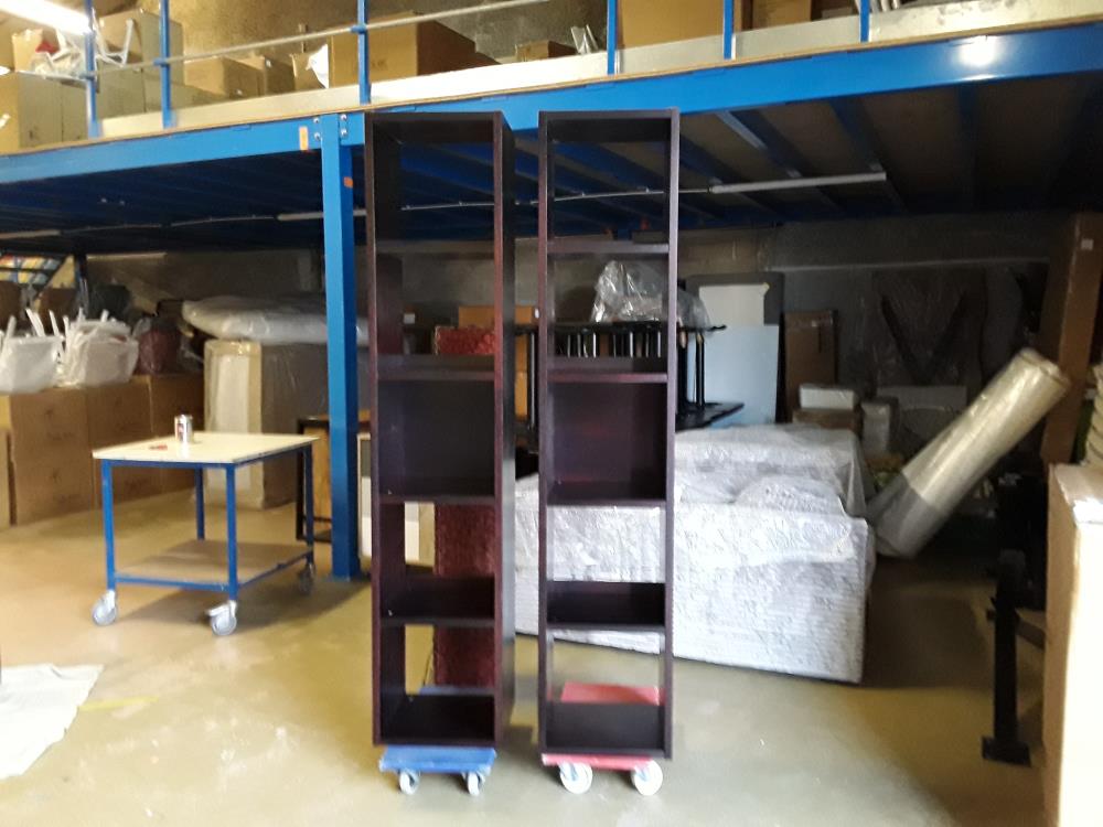 BIBLIOTHÈQUE 5 CASES 