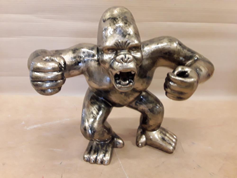 GORILLE BOXEUR DORÉ 50CM