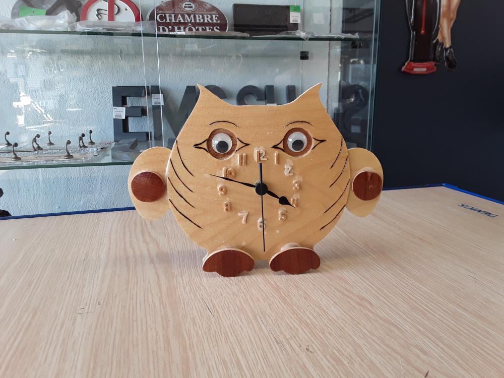 HORLOGE ARTISANALE 