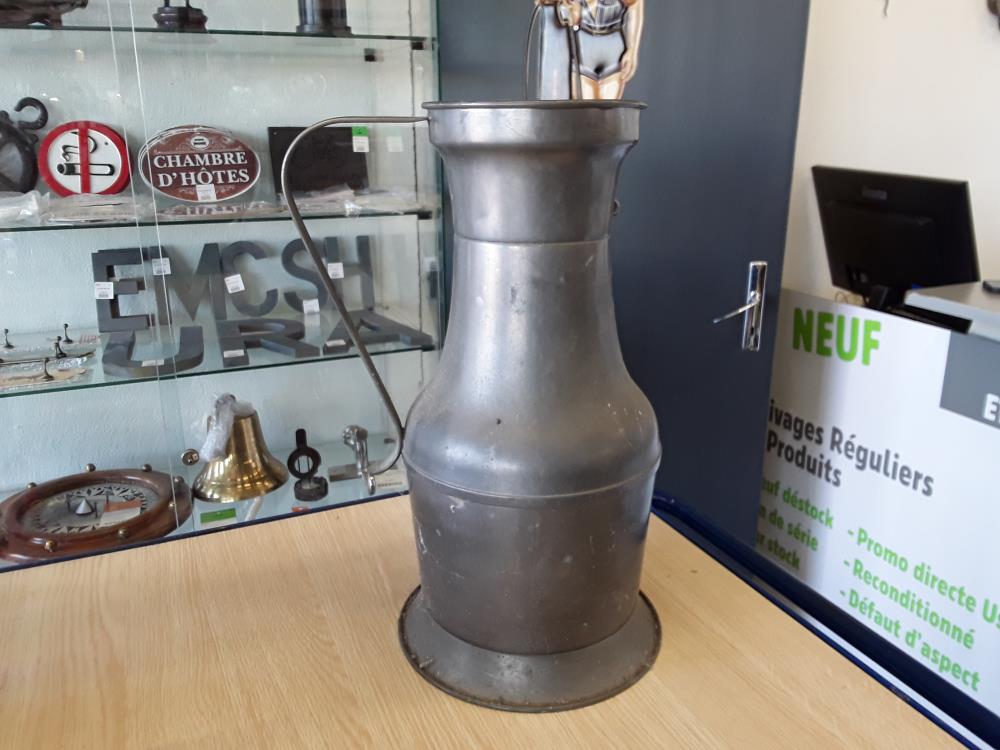 TRES GRAND PICHET METAL  