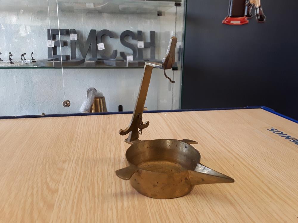 DECORATION EN LAITON