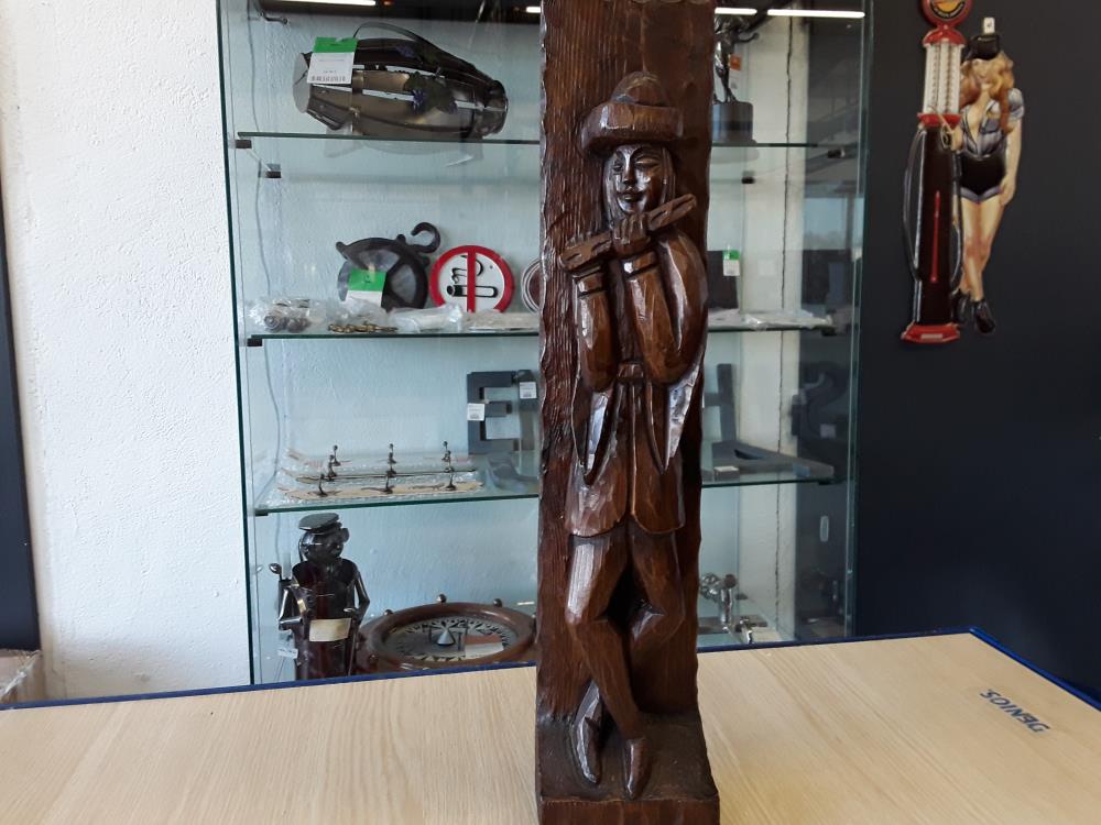 PERSONNAGE SCULPTÉ BOIS 