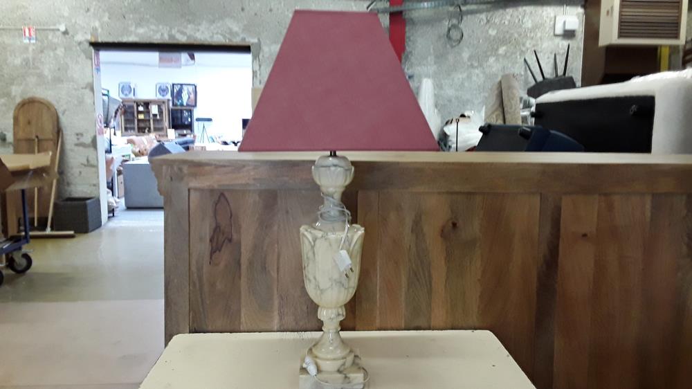 LAMPE EN ALBATRE 