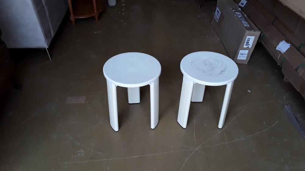TABOURET PLASTIQUE BLANC 