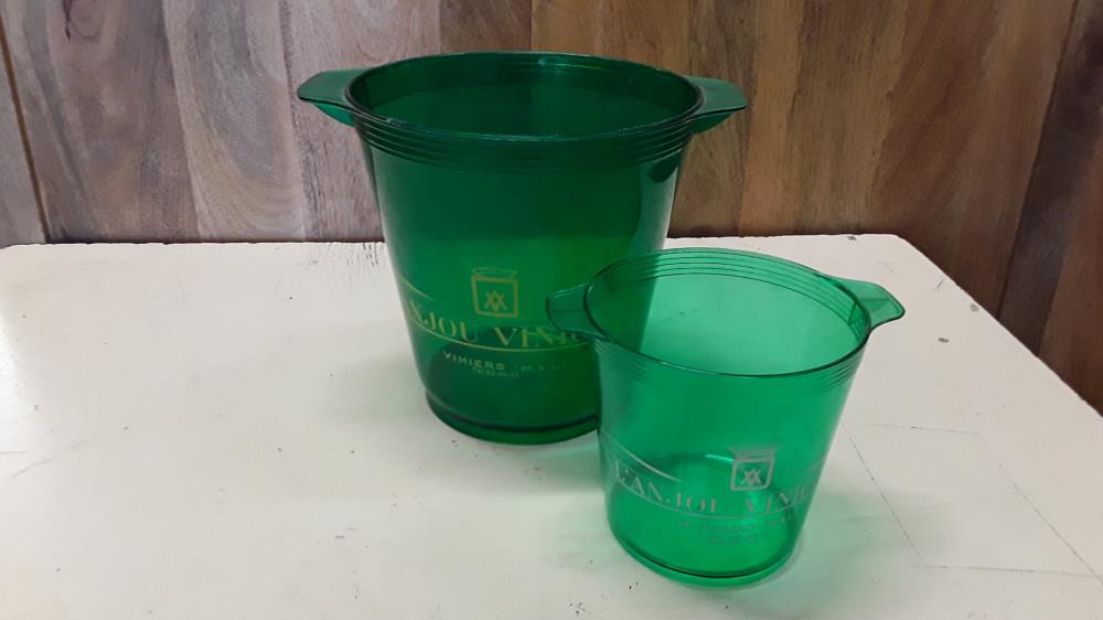 ENSSEMBLE SEAU À CHAMPAGNE + GLAÇONS VERT 