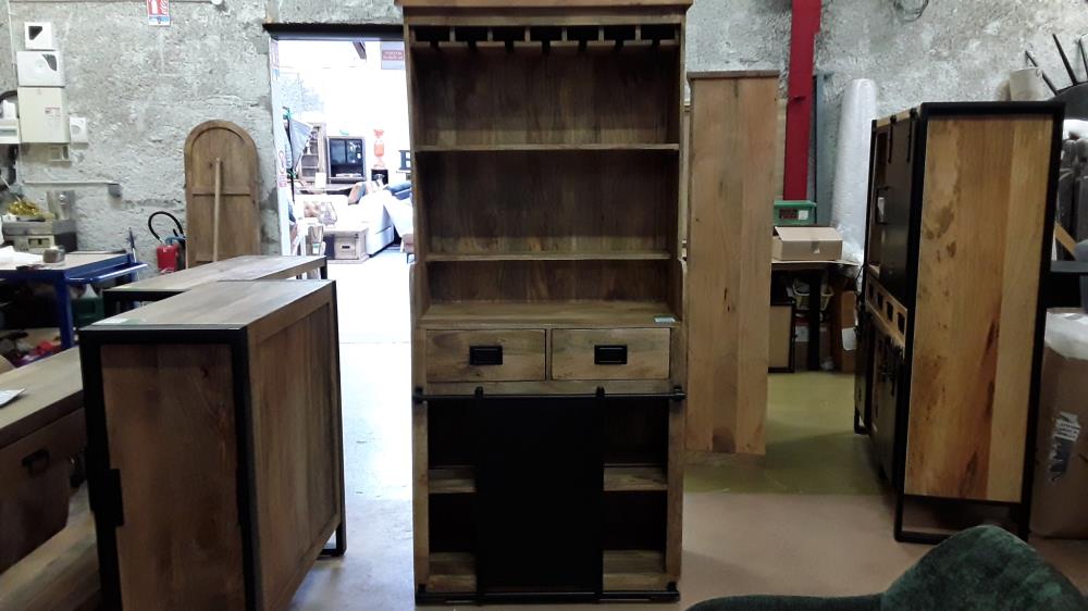MEUBLE BAR AVEC PORTE COULISSANTE METAL 90*45*190