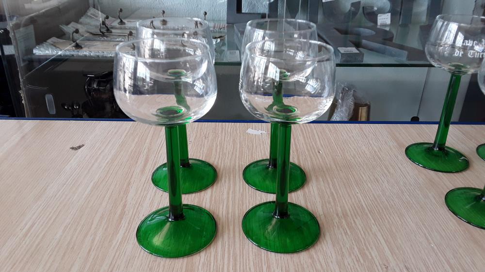 LOT DE 4 VERRES ALSACIENS 