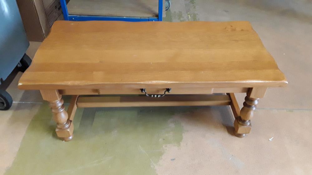 TABLE BASSE CHENE