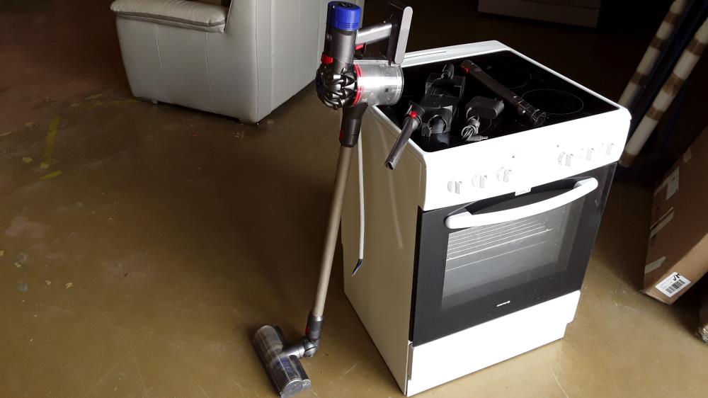 DYSON V8 ANIMAL