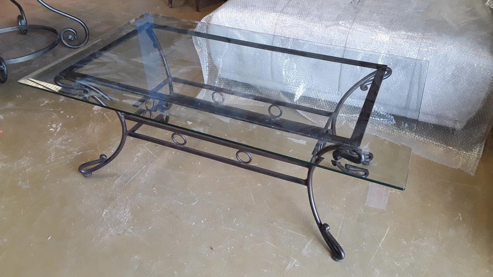 TABLE BASSE FER FORGE VERRE
