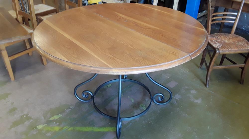 TABLE RONDE FER FORGE CHENE AVEC ALLONGE