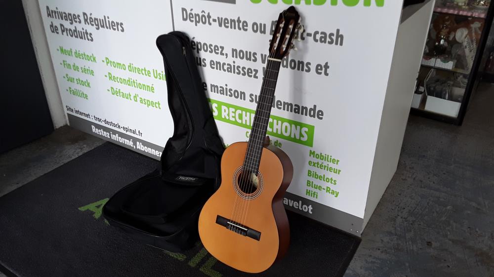 GUITARE VALENCIA AVEC HOUSSE