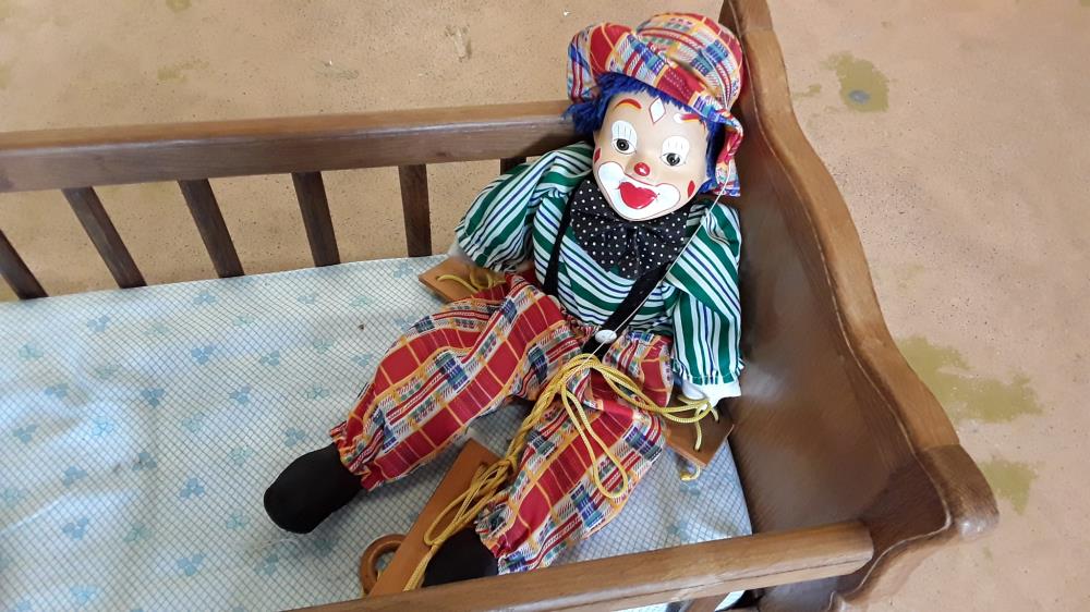 CLOWN À SUSPENDRE 