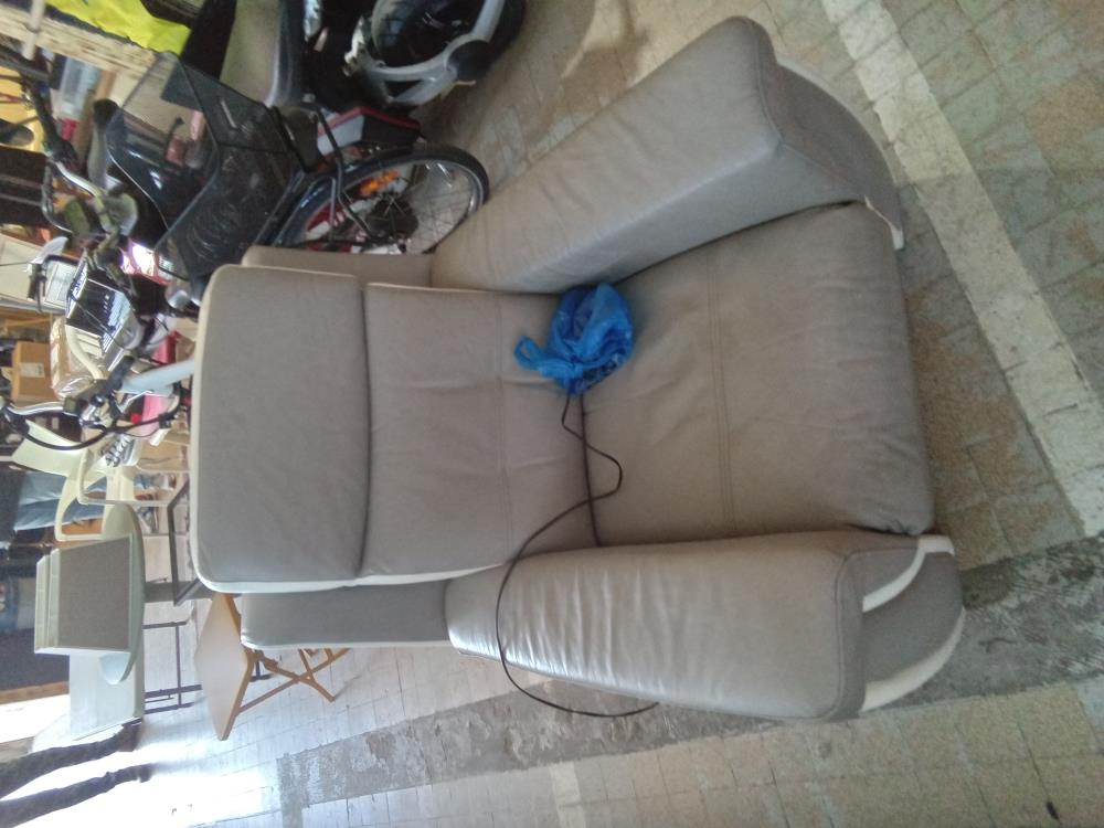 FAUTEUIL ELECTRIQUE A NETTOYER