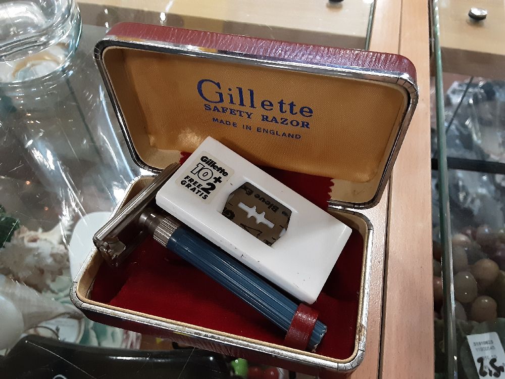 RASOIR GILLETTE ANCIEN