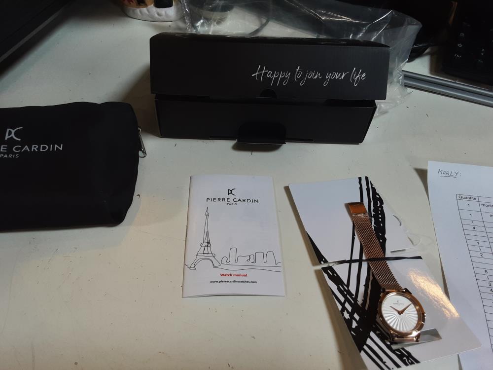 MONTRE FEMME PIERRE CARDIN +SAC A DOS 