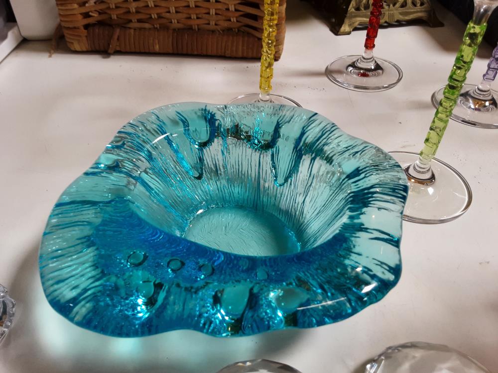 VIDE POCHE BLEU EN VERRE