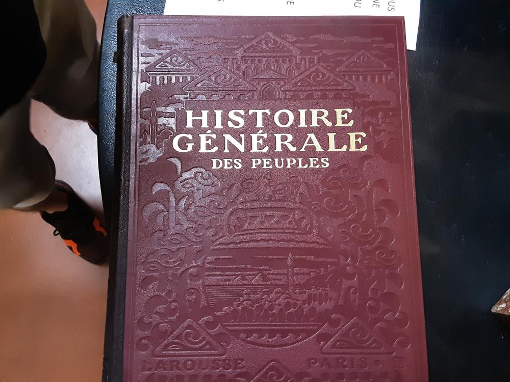 HISTOIRE GENERALE DES PEUPLES (3 VOLUME)