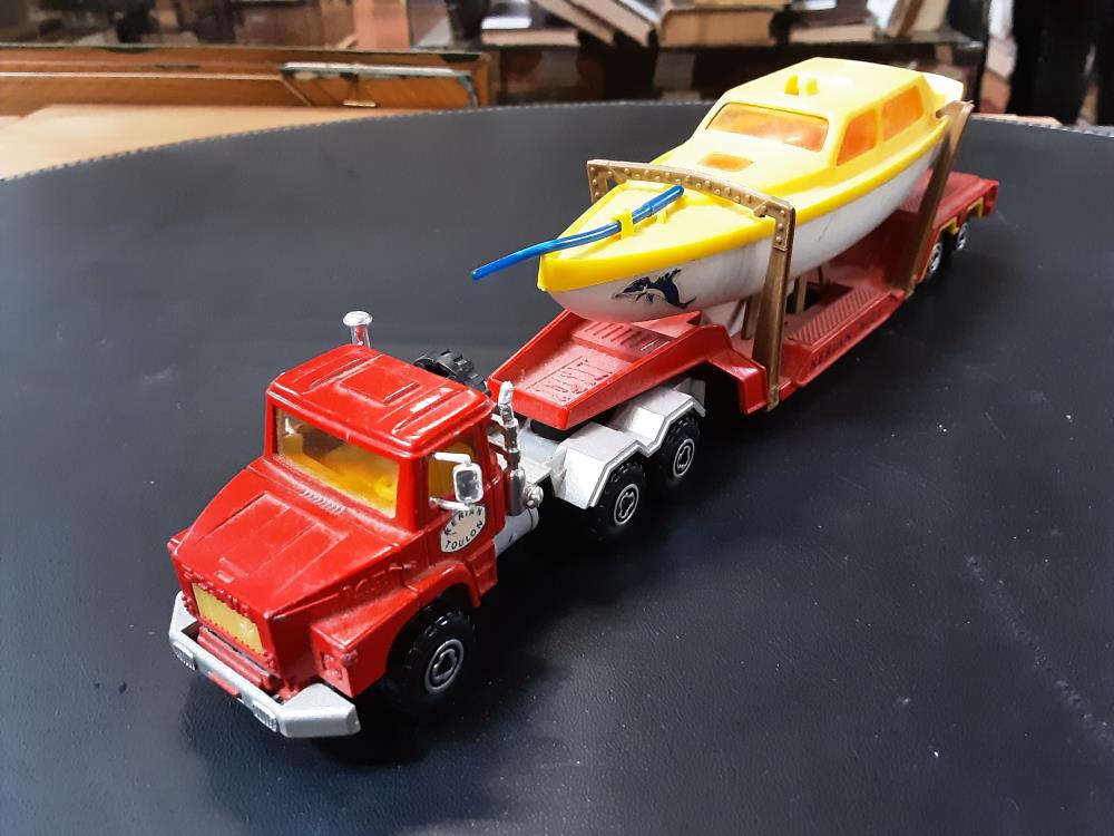 CAMION + BATEAU MAJORETTE