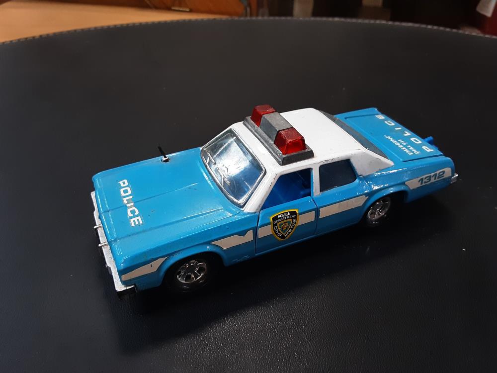 PLYMOUTH GRAN FURY POLICE LESNEY