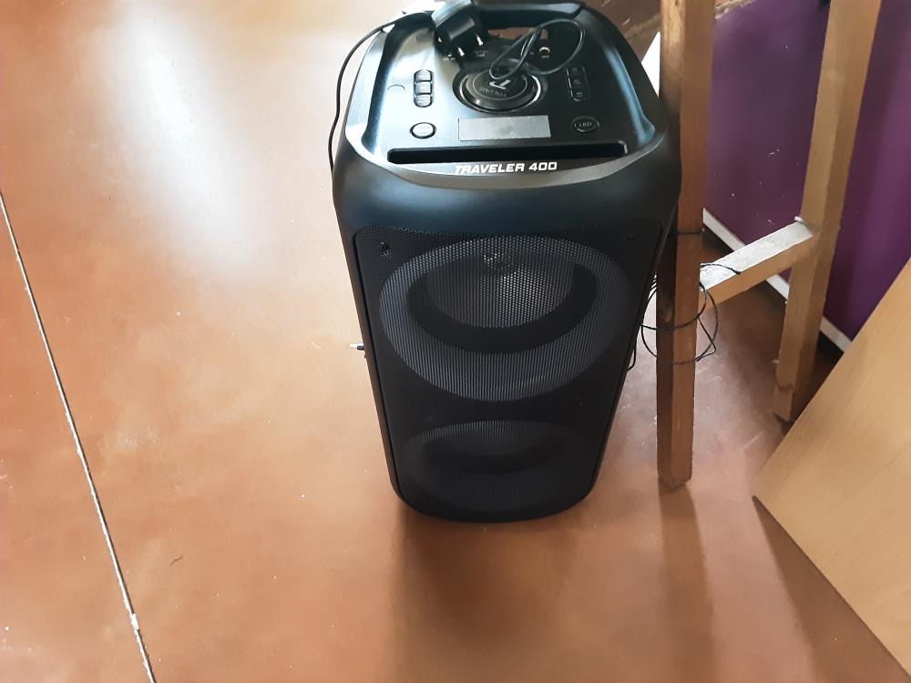 ENCEINTE TRAVELER 400