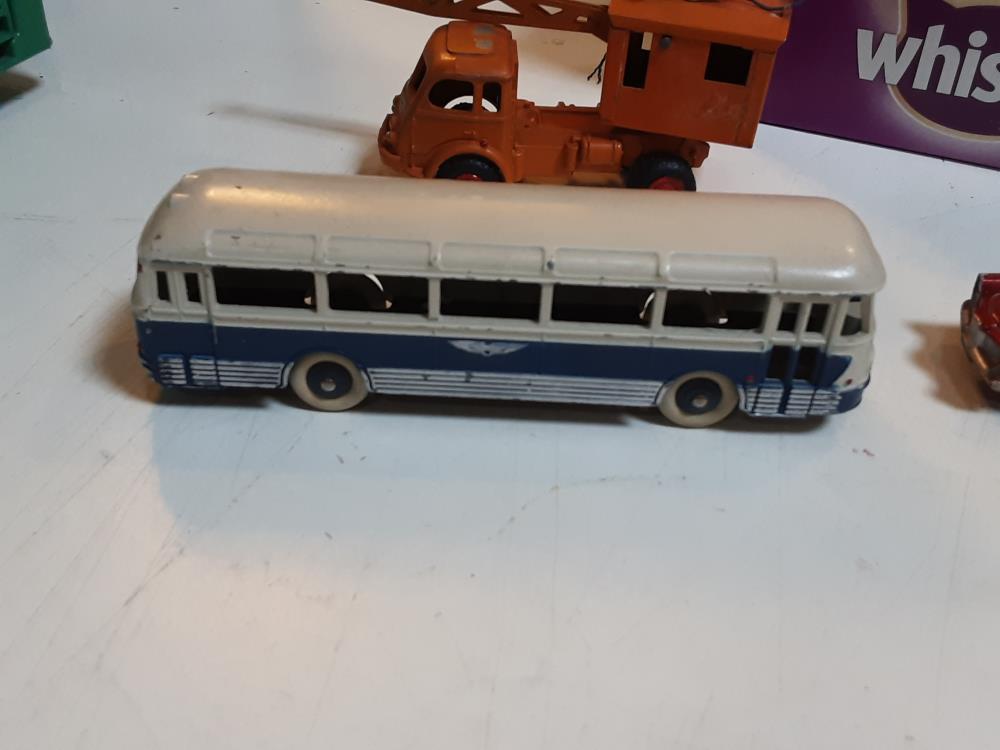 BUS DINKY TOYS 