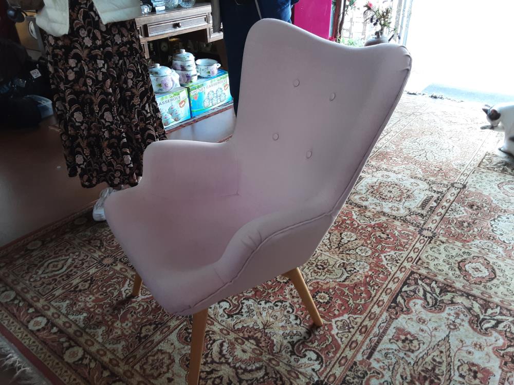 FAUTEUIL ROSE SCANDINAVE ROSE MAISONS DU MONDE 