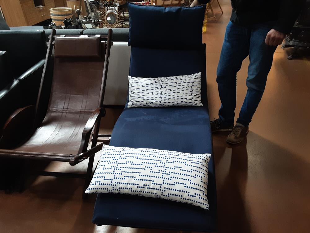 FAUTEUIL BLEU POLTRONESOFA