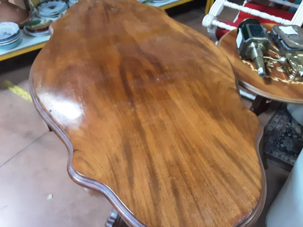 TABLE VIOLON