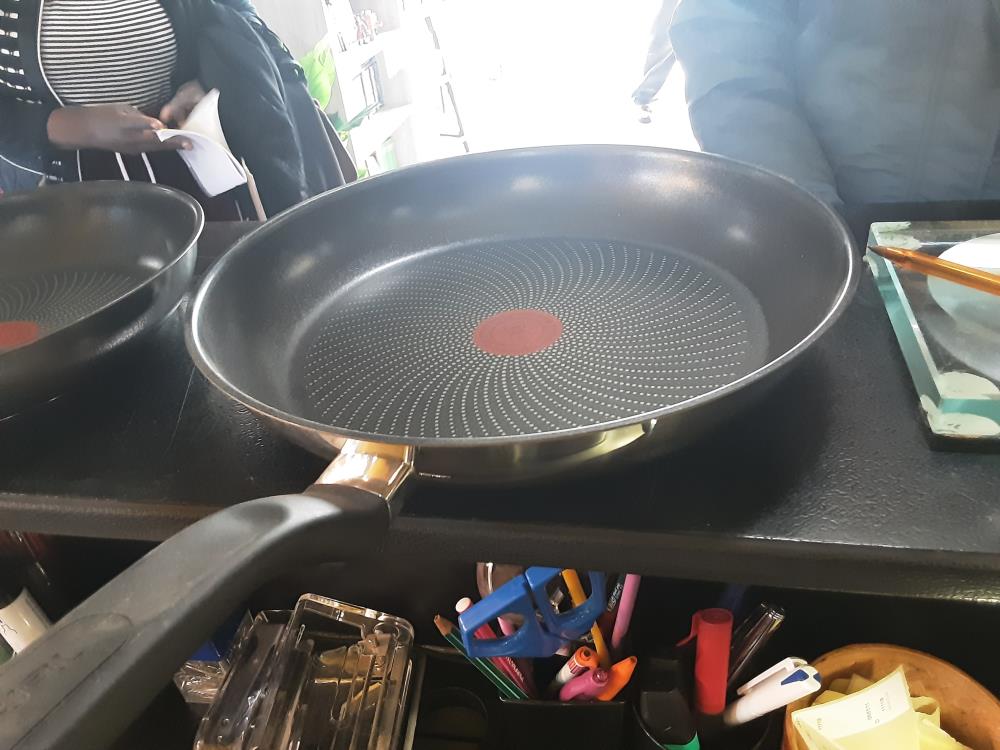 POELE TEFAL INDUCTION 23CM