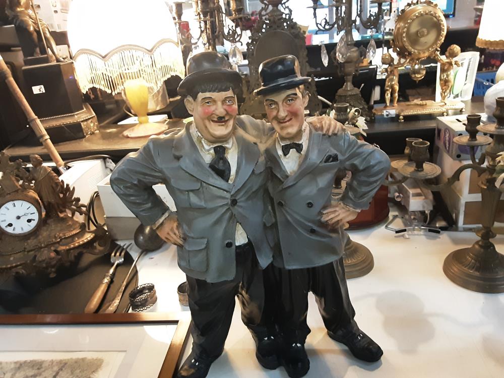 STATUT LAUREL ET HARDY