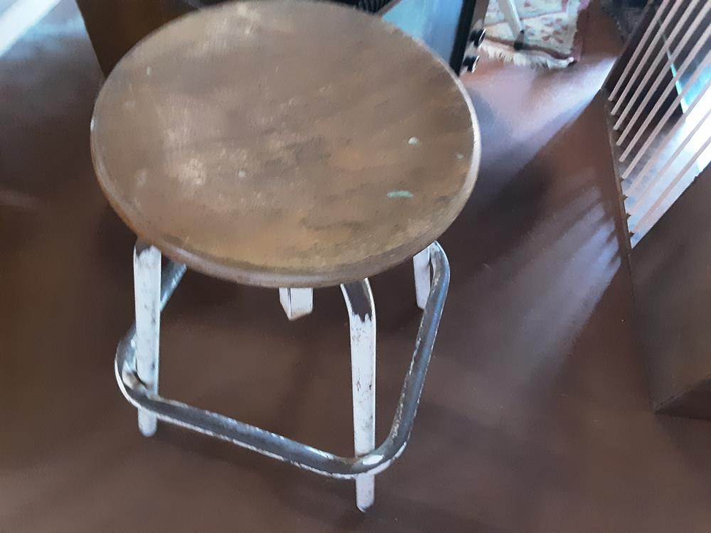 TABOURET UNIQUE ATELIER