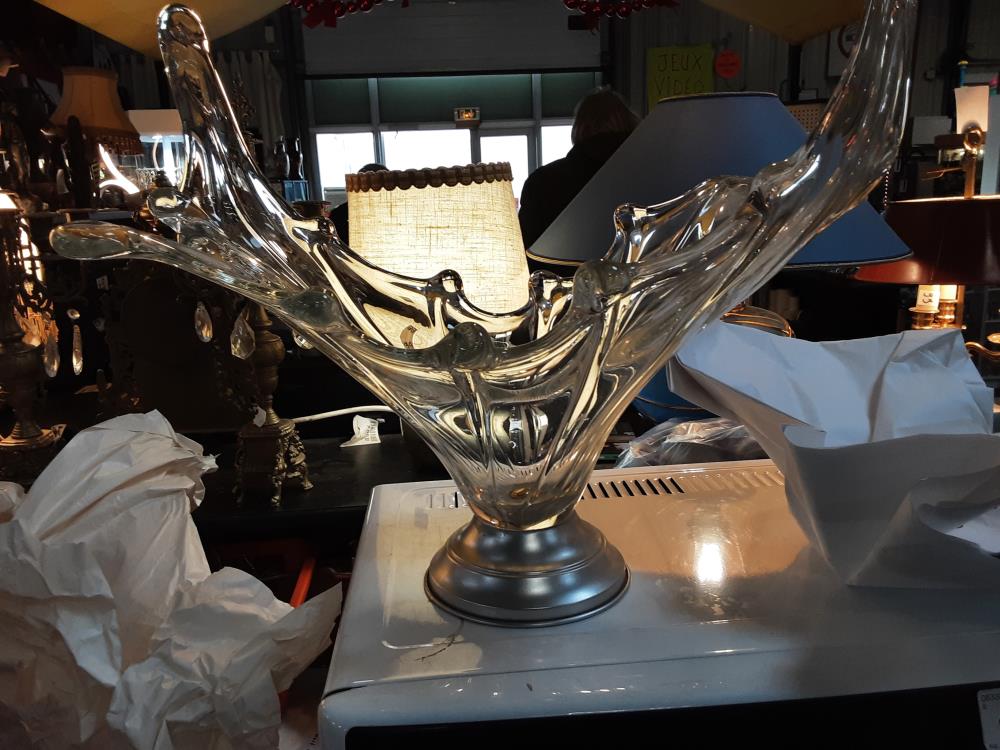 COUPE SUR PIED VERRE