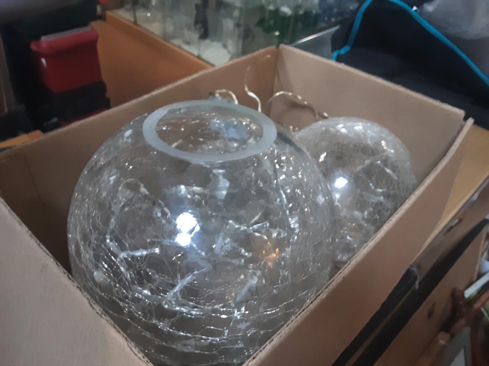 DECORATION LUMINEUSE GLOBE VERRE