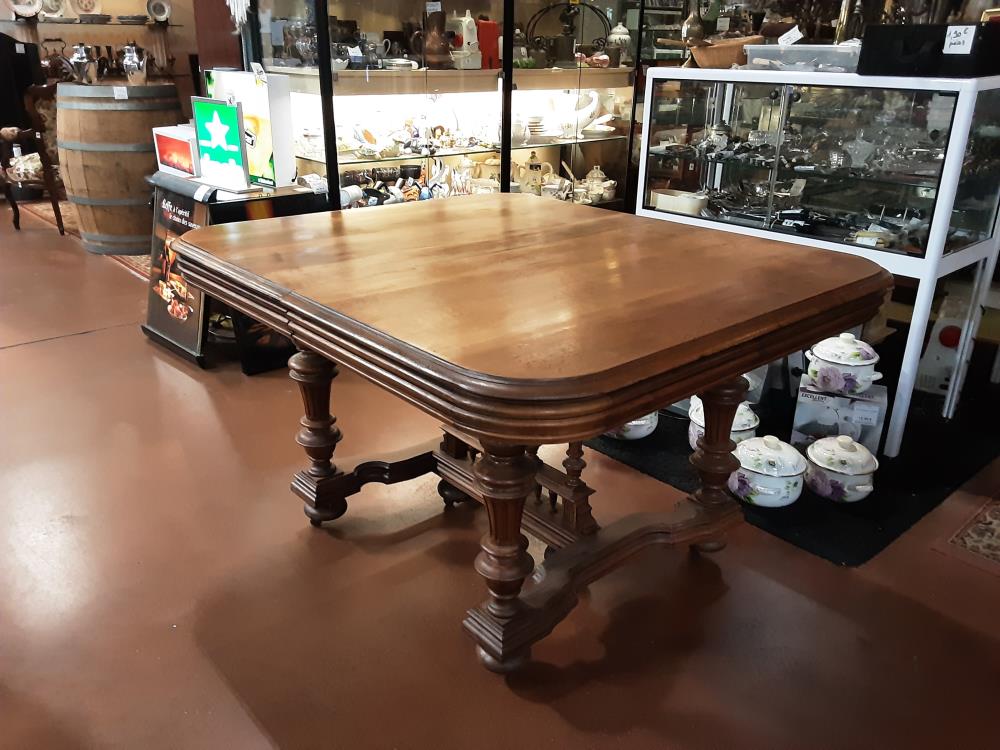 TABLE HENRI 2 CHENE 