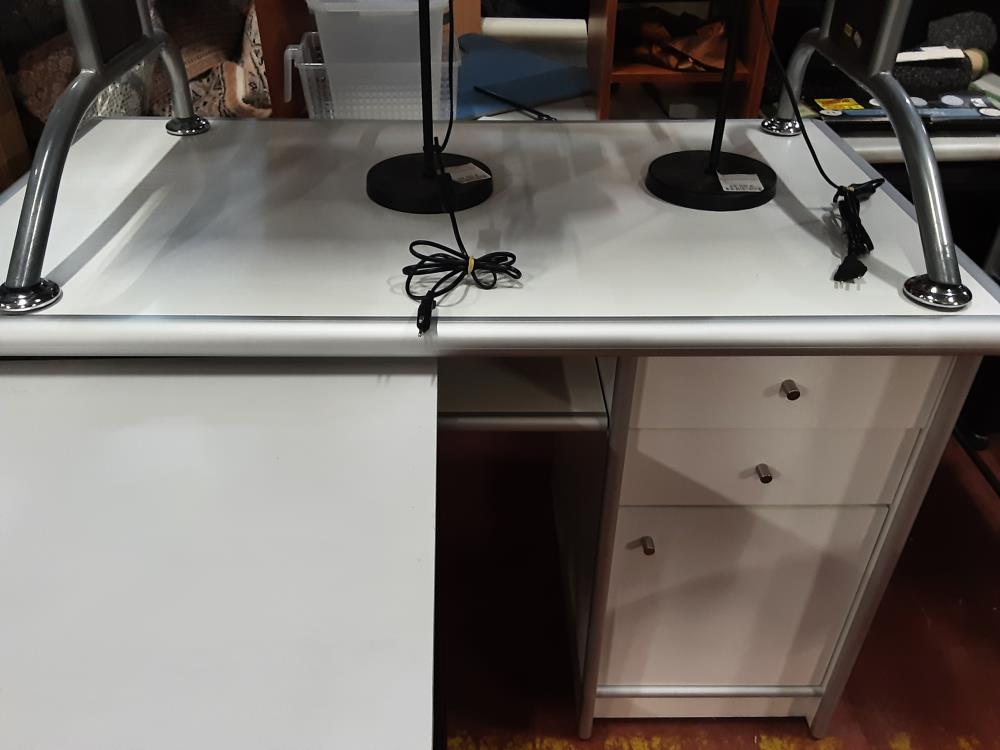 BUREAU BLANC 2T 1P 