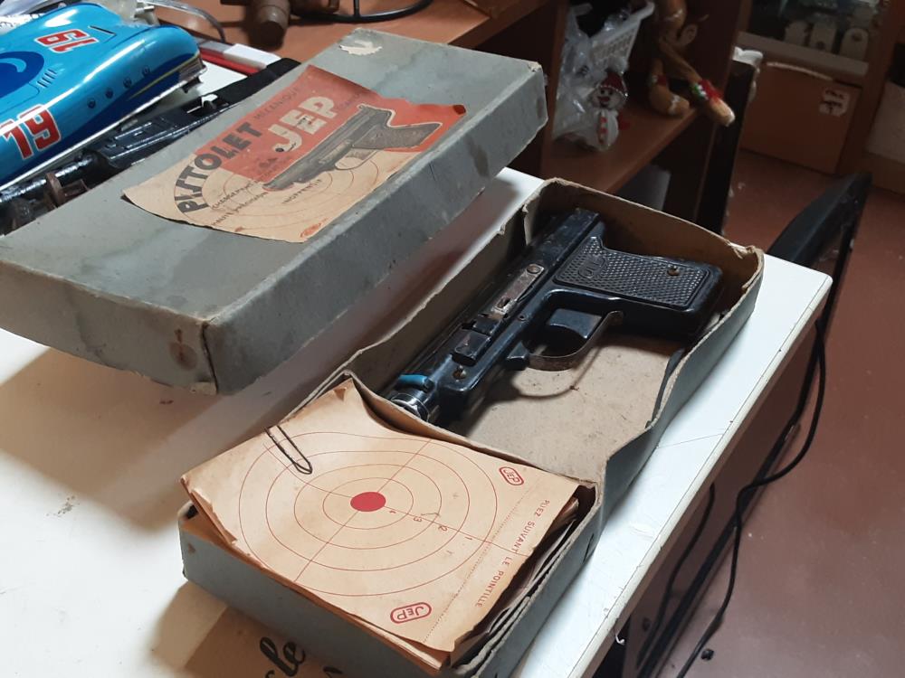 PISTOLET JEP