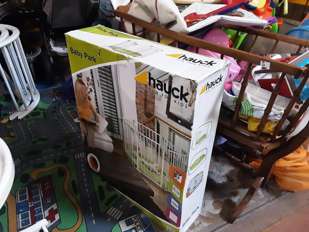 PARC BEBE DEPLIABLE HAUCK PRIX NEUF : 120 EURO