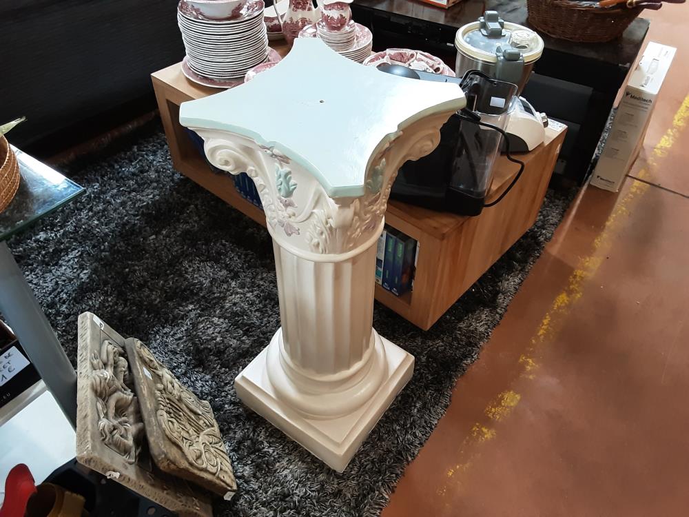 COLONNE BLANCHE