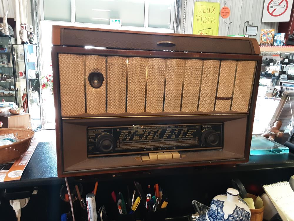 RADIO PLATINE RADIALVA ANCIENNE