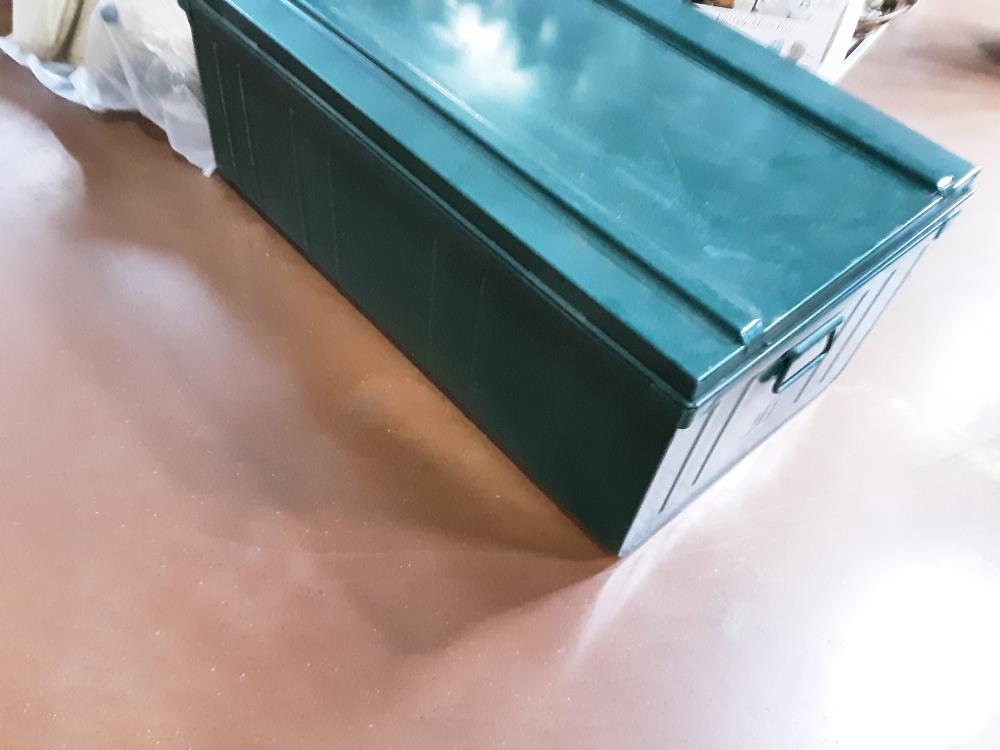 CANTINE METAL VERTE
